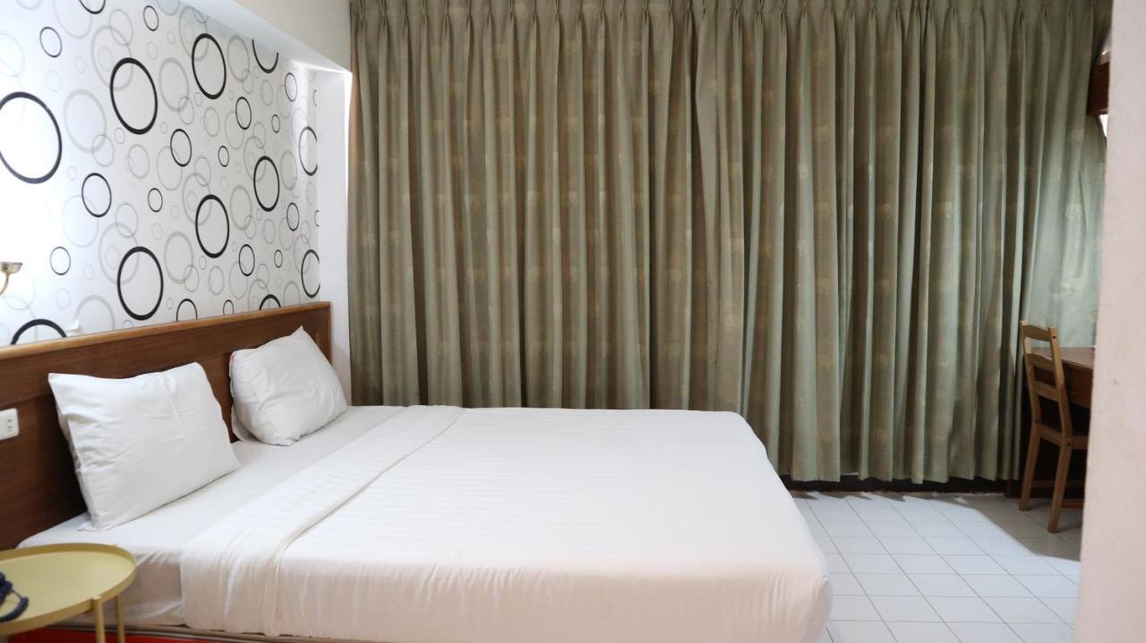 Hotel Patong Triple P Extérieur photo