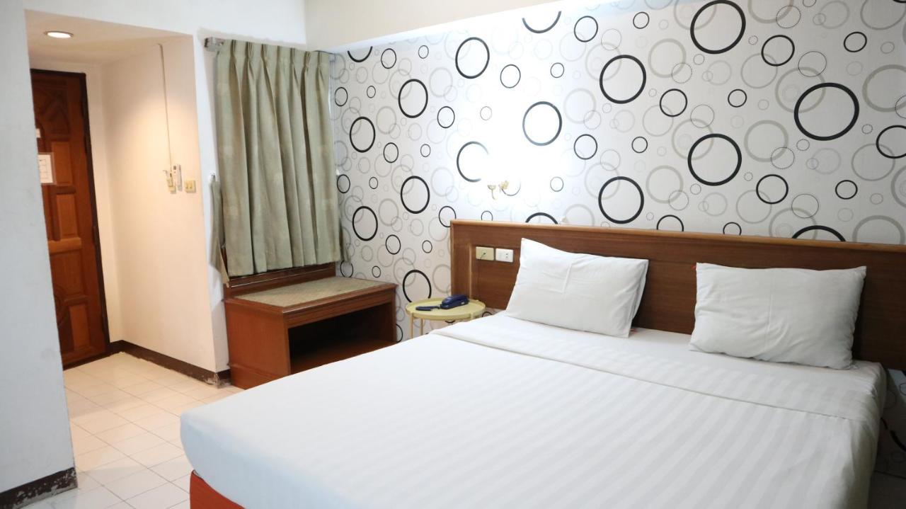 Hotel Patong Triple P Extérieur photo
