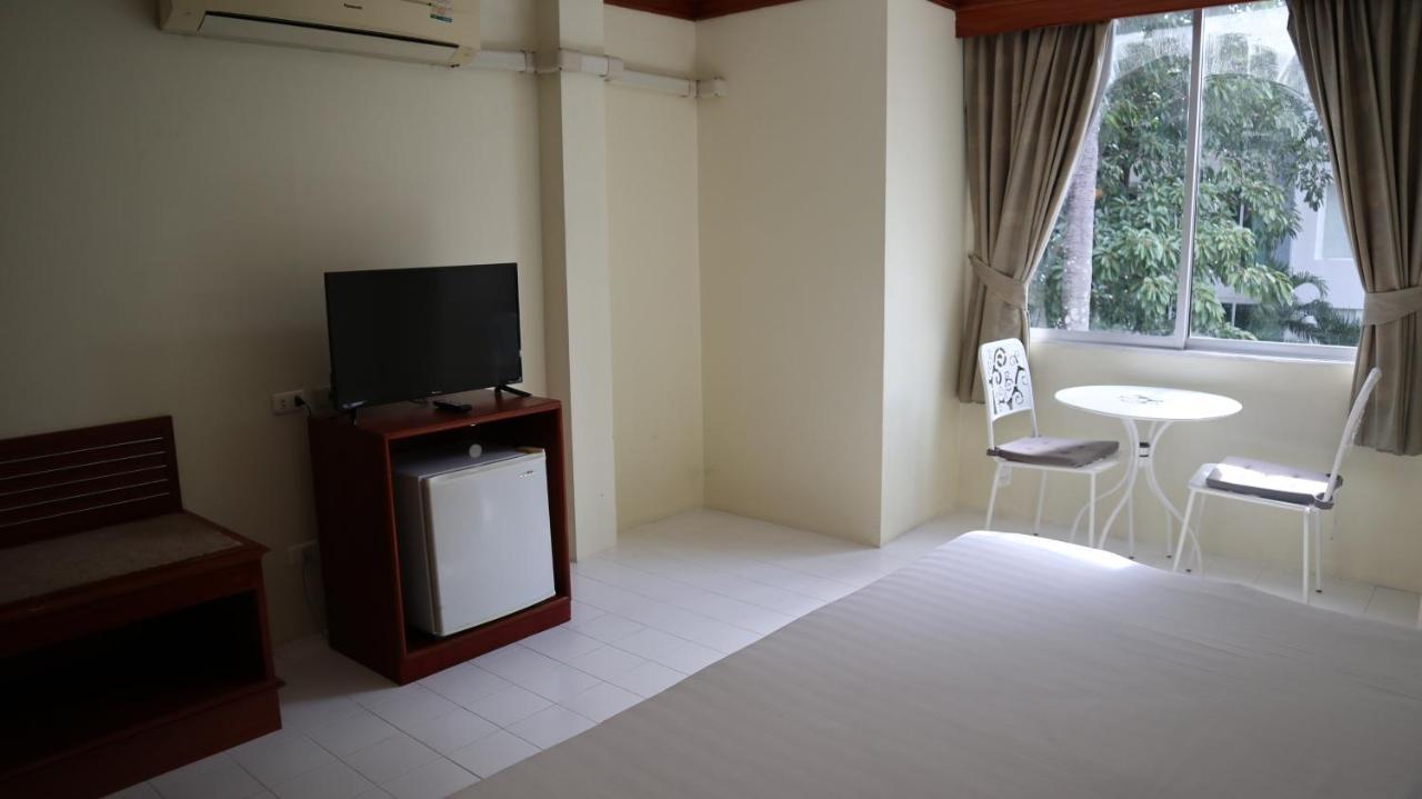 Hotel Patong Triple P Extérieur photo