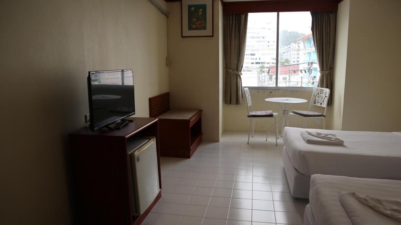 Hotel Patong Triple P Extérieur photo