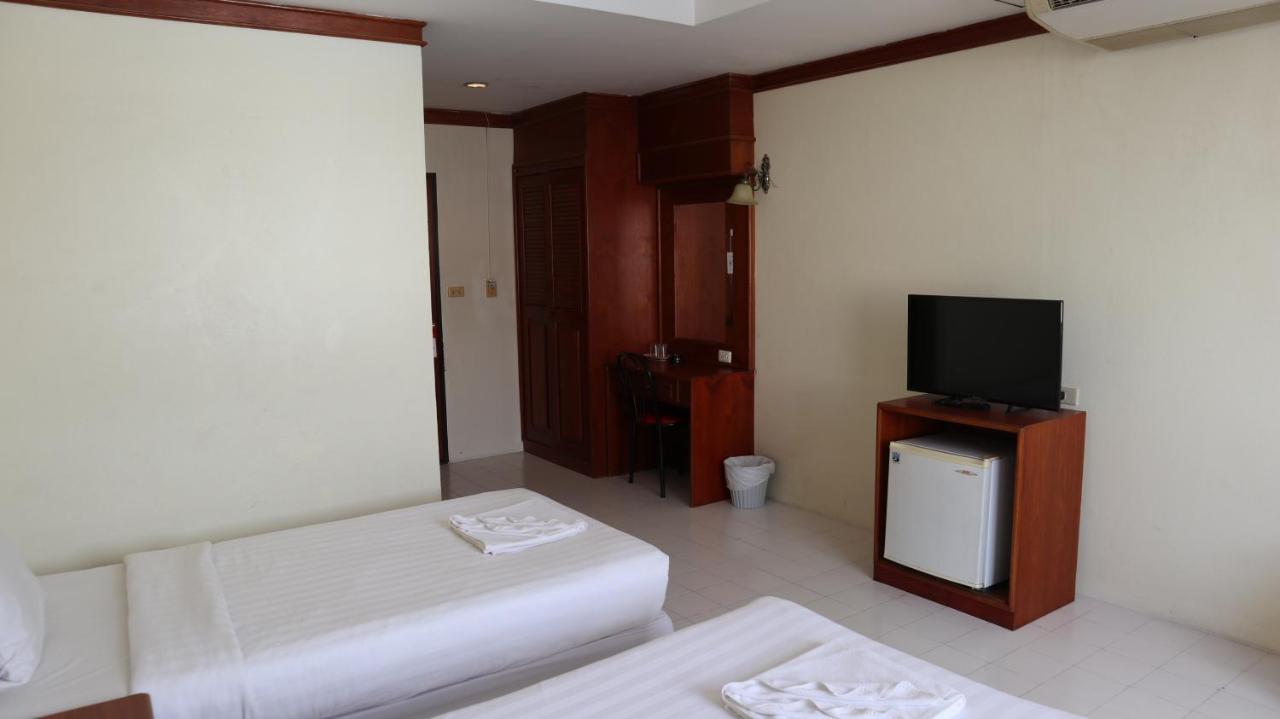 Hotel Patong Triple P Extérieur photo