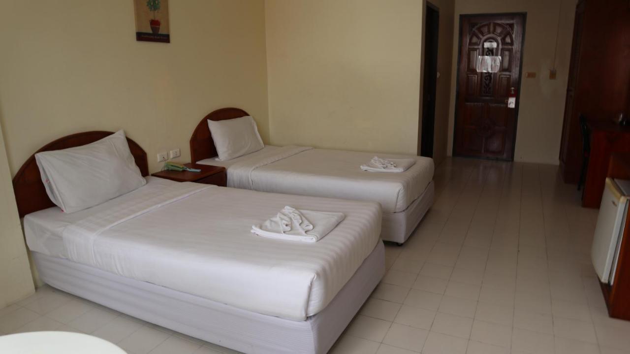 Hotel Patong Triple P Extérieur photo