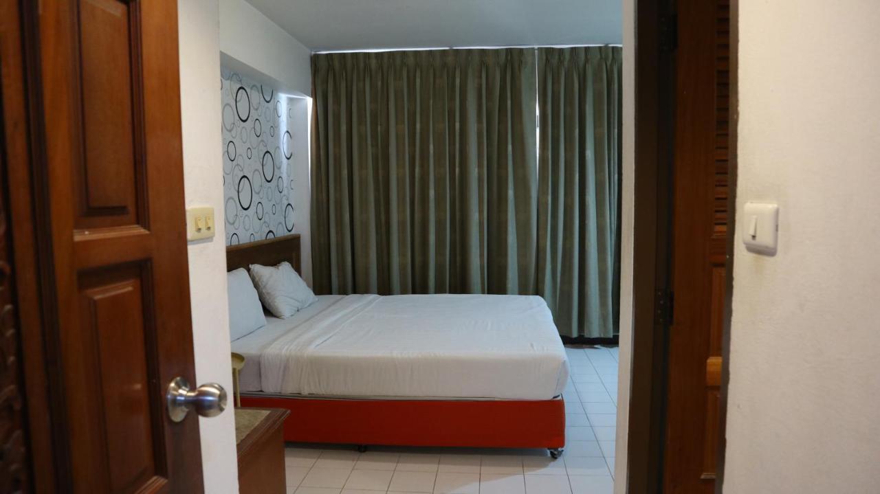 Hotel Patong Triple P Extérieur photo