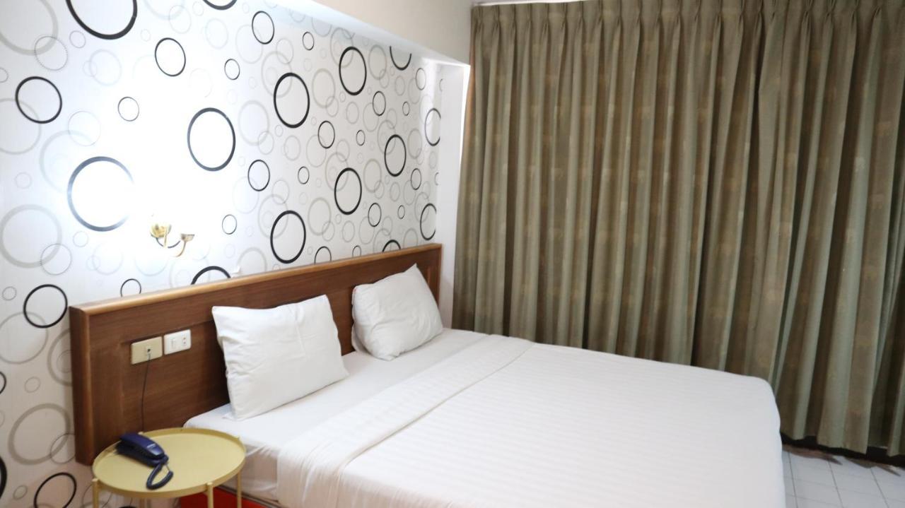 Hotel Patong Triple P Extérieur photo