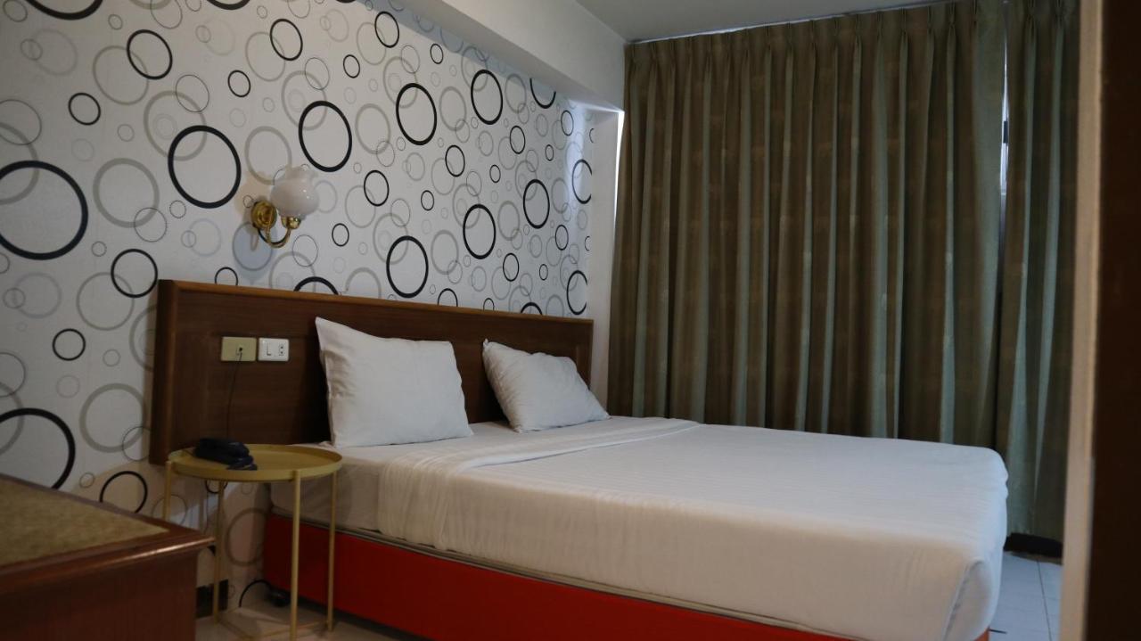 Hotel Patong Triple P Extérieur photo